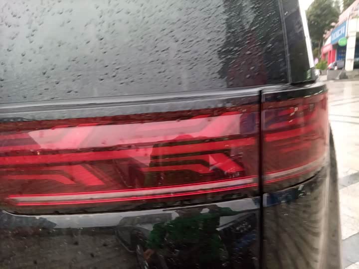 Фото 7 - Denza D9