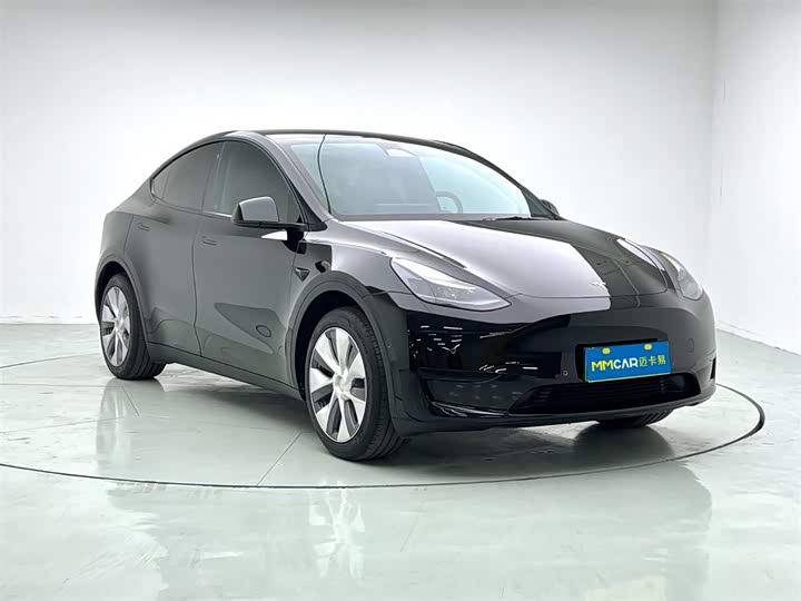 Фото 9 - Tesla Model Y