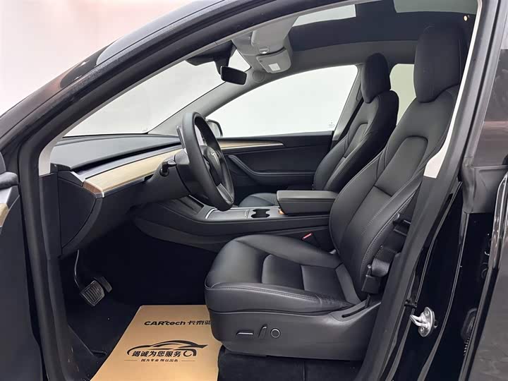 Фото 8 - Tesla Model Y