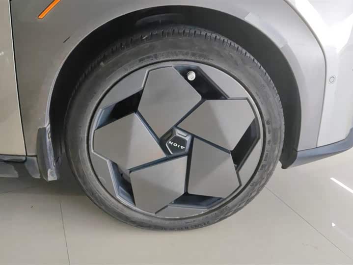 Фото 6 - GAC Aion Y