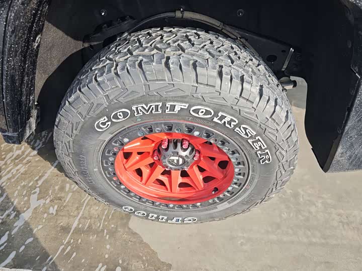 Фото 9 - Tank 300