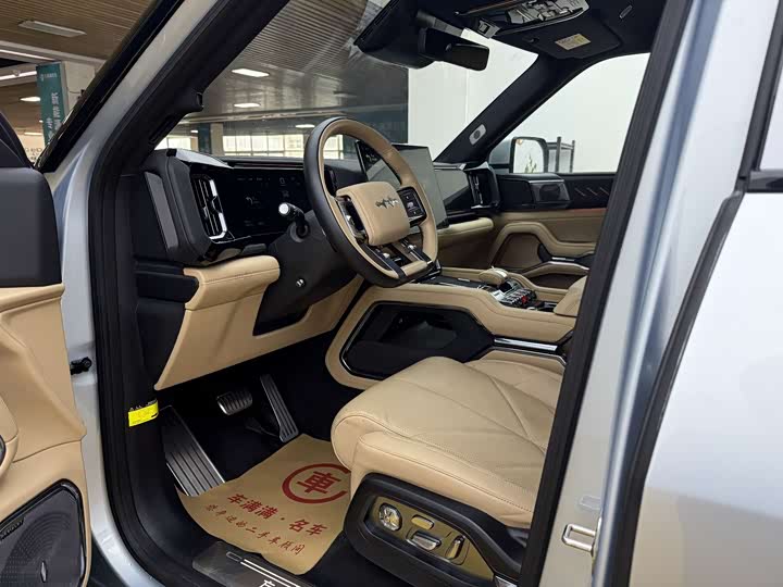 Фото 3 - BYD FangChengBao Leopard 8