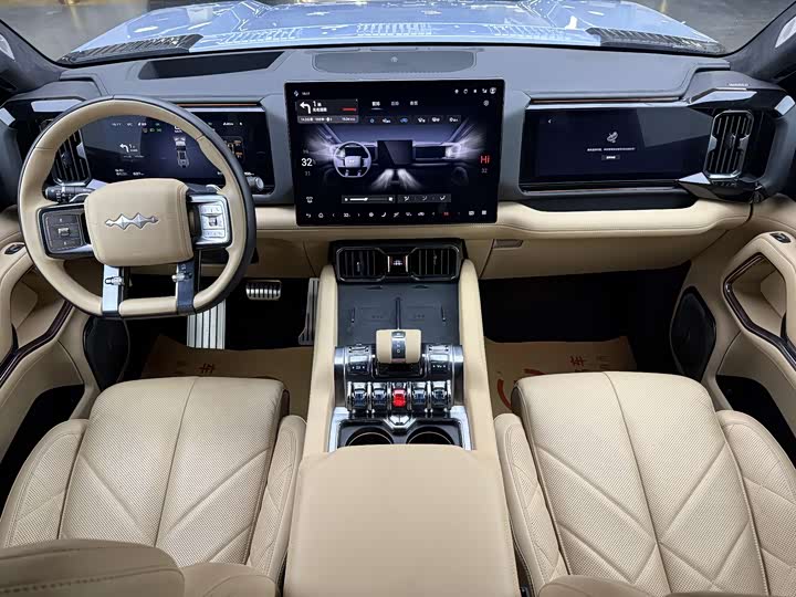 Фото 6 - BYD FangChengBao Leopard 8