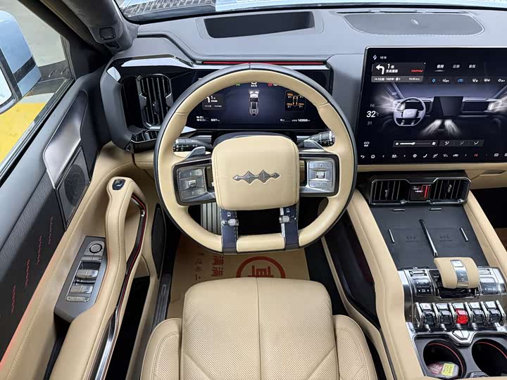 Фото 8 - BYD FangChengBao Leopard 8