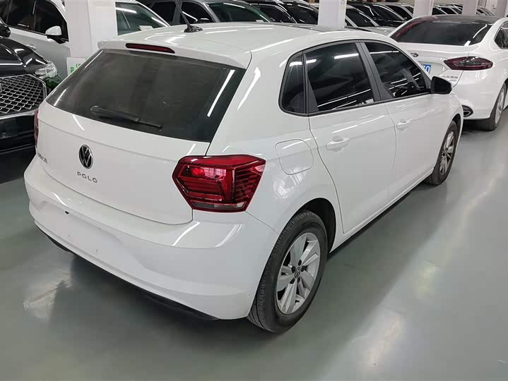 Фото 3 - Volkswagen Polo