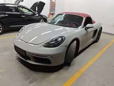 Фото 1 - Porsche 718