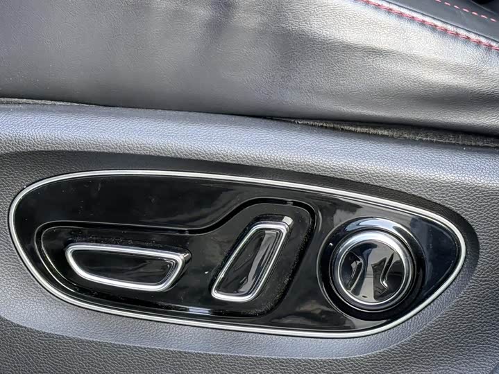 Фото 8 - GAC Aion V