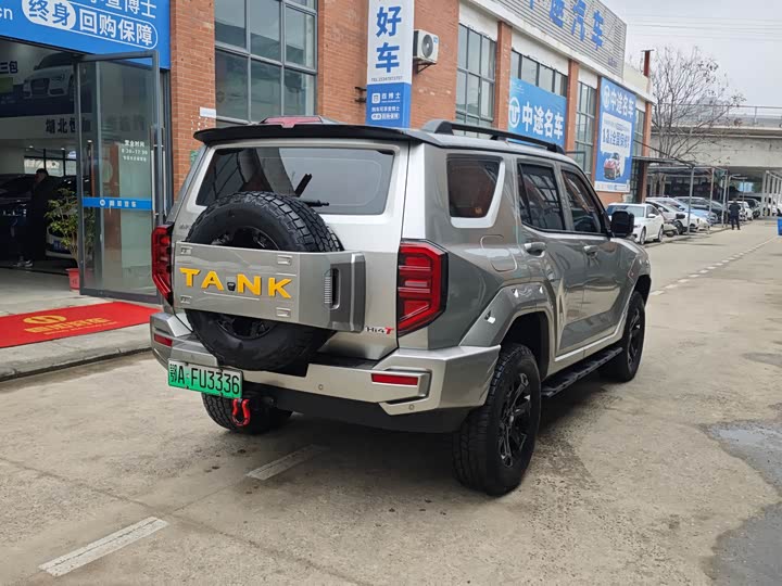 Фото 3 - Tank 400 Hybrid