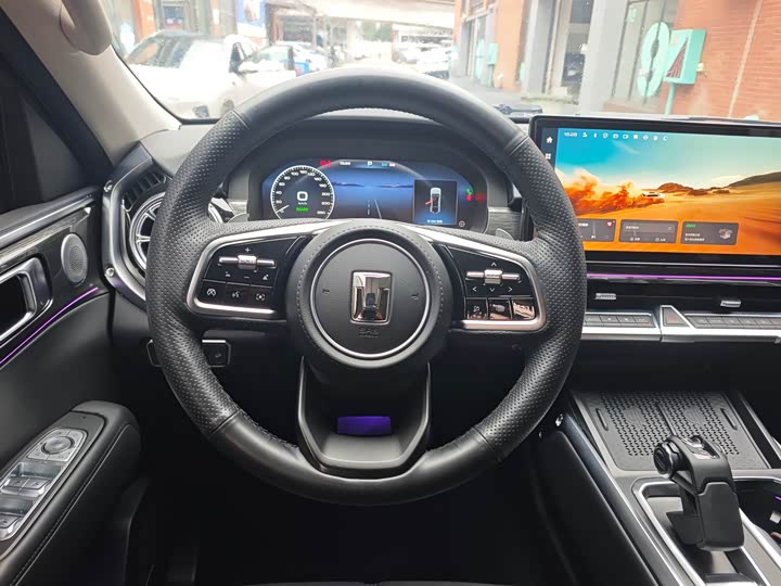 Фото 9 - Tank 400 Hybrid