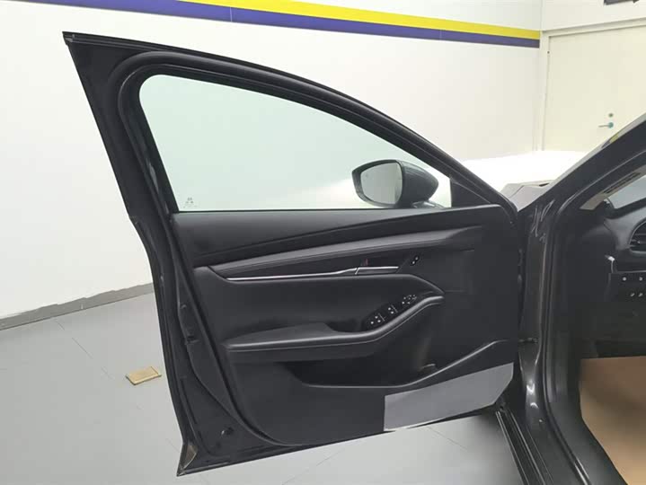 Фото 7 - Mazda 3 (Axela)