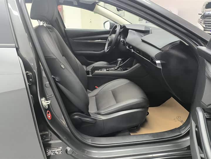 Фото 8 - Mazda 3 (Axela)