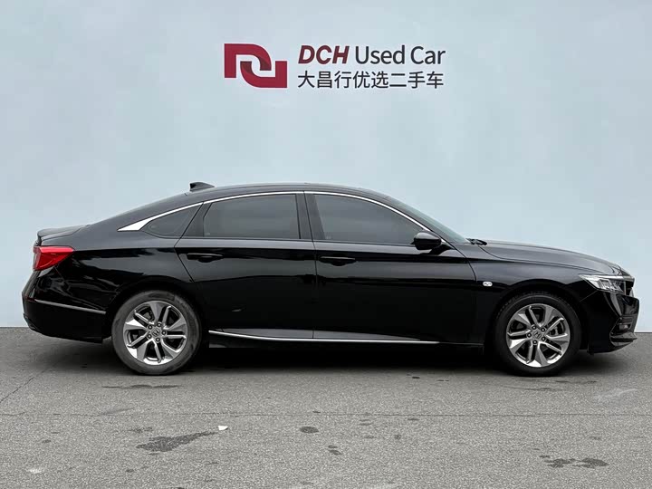 Фото 3 - Honda Accord