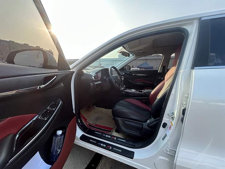 Фото 4 - Changan Oshan X5