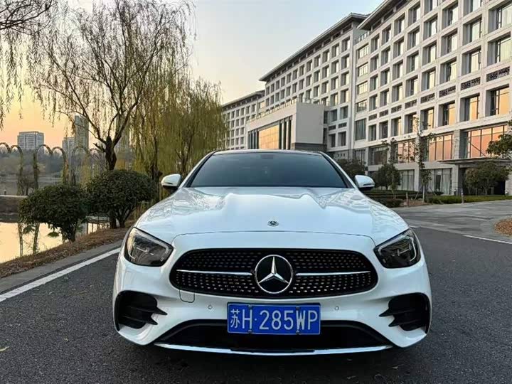 Photo 1 - Mercedes-Benz E-Class