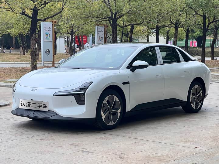 Фото 1 - XPeng Mona M03