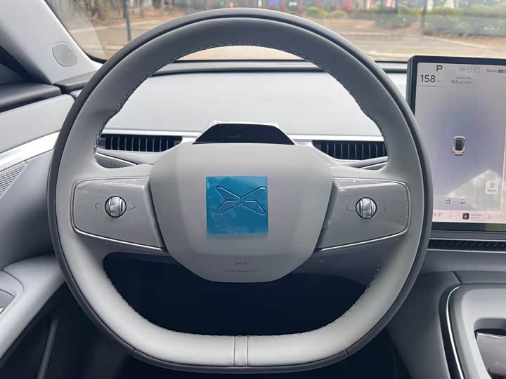 Фото 8 - XPeng Mona M03