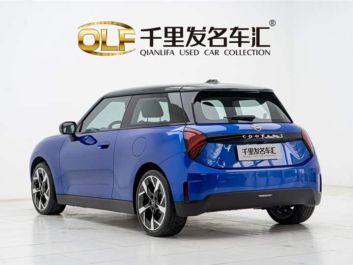 Фото 4 - Mini Cooper