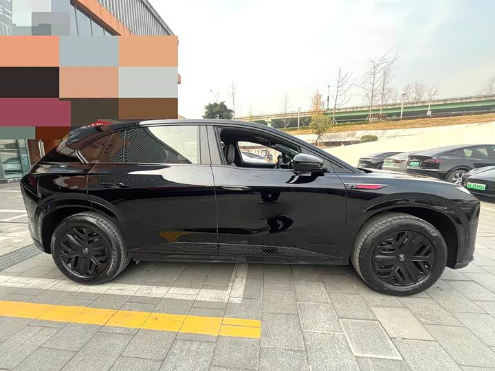 Фото 9 - Hongqi EHS7 (Tiangong 08)