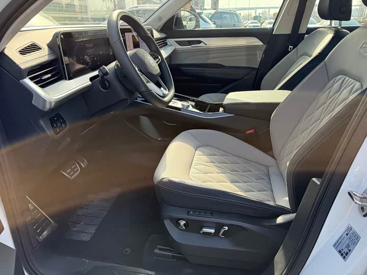 Фото 7 - Volkswagen Tavendor