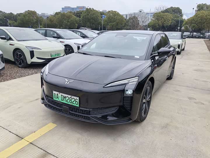 Фото 1 - Hongqi EH7