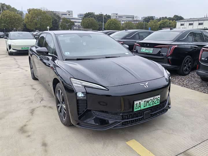 Фото 3 - Hongqi EH7