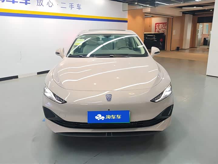 Фото 2 - Roewe D7