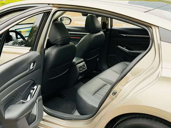 Фото 6 - Nissan Teana