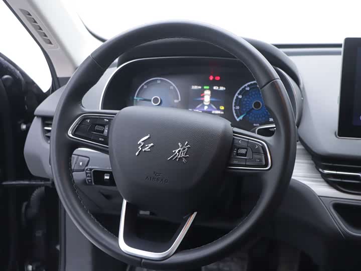 Photo 9 - Hongqi E-QM5