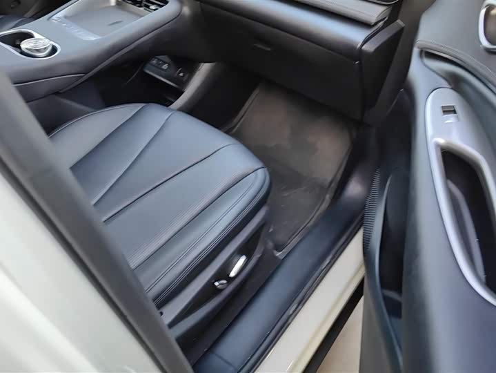 Фото 8 - BYD Sea Lion 06 Hybrid/EV