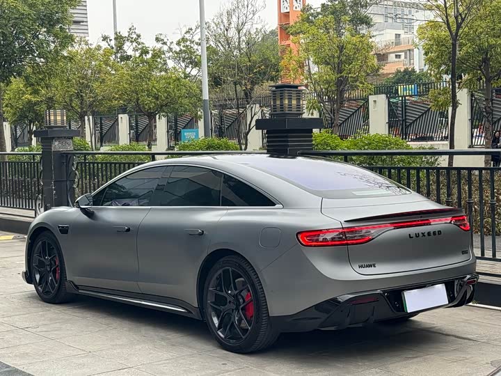 Фото 5 - Luxeed S7