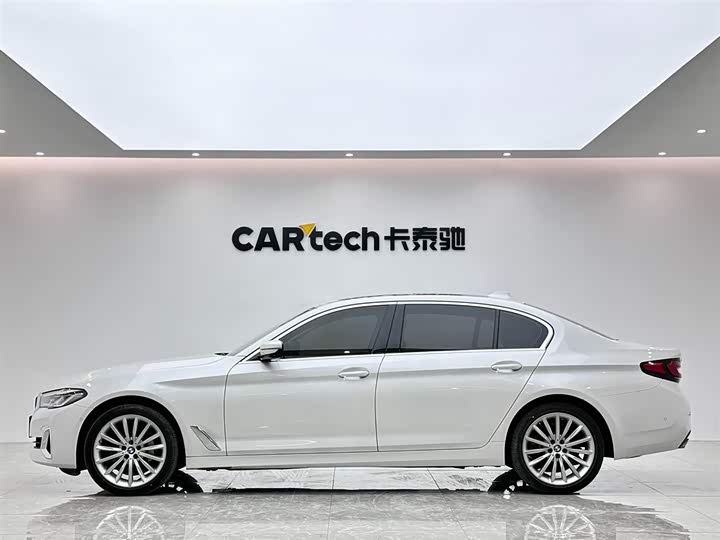 Фото 2 - BMW 5 Series