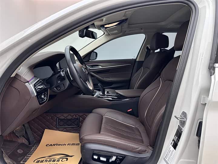 Фото 8 - BMW 5 Series