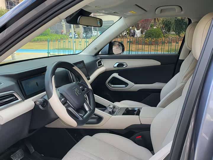 Фото 4 - BYD Yuan Up