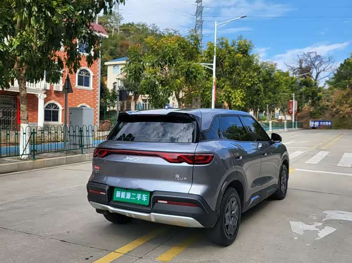 Фото 8 - BYD Yuan Up