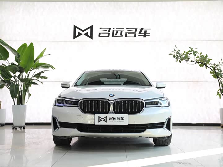 Фото 2 - BMW 5 Series