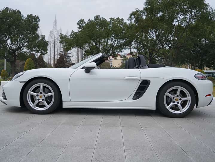 Фото 3 - Porsche 718