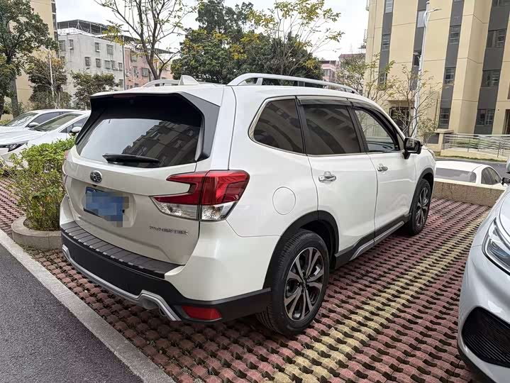 Фото 3 - Subaru Forester