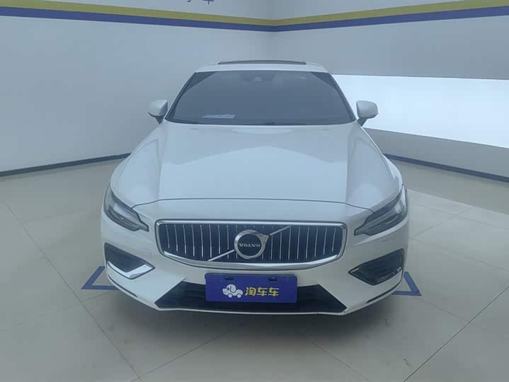 Фото 2 - Volvo S60