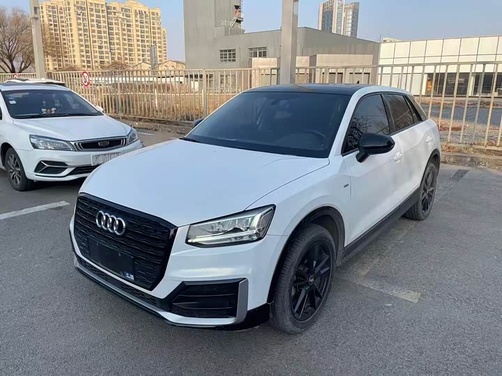 Фото 1 - Audi Q2L