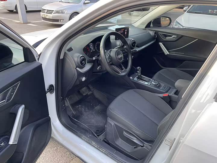 Фото 7 - Audi Q2L