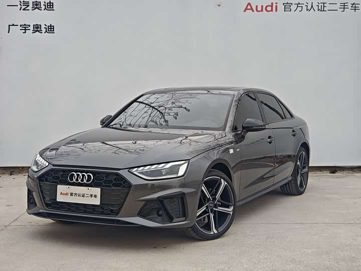 Фото 1 - Audi A4L