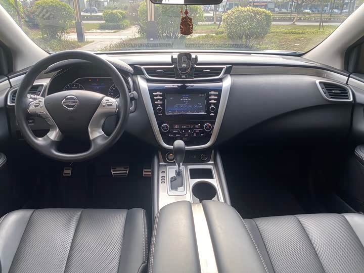 Фото 9 - Nissan Murano