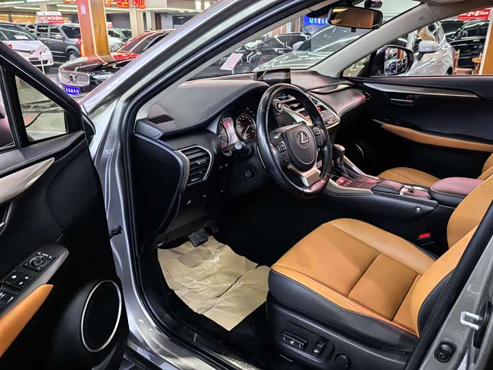 Фото 7 - Lexus NX