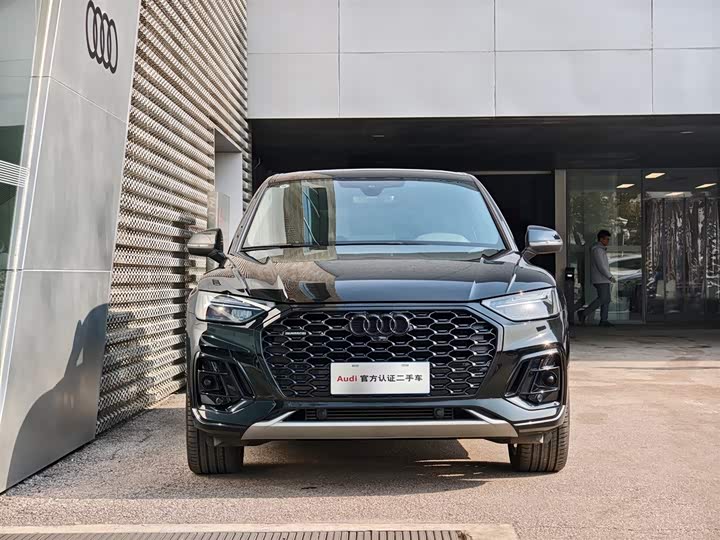 Фото 2 - Audi Q5L Sportback