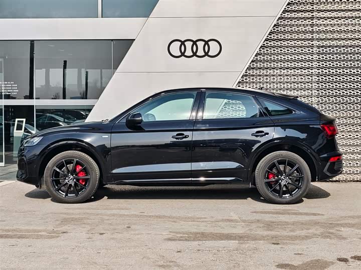 Фото 3 - Audi Q5L Sportback