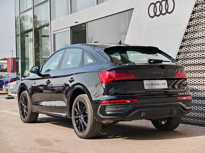 Фото 4 - Audi Q5L Sportback
