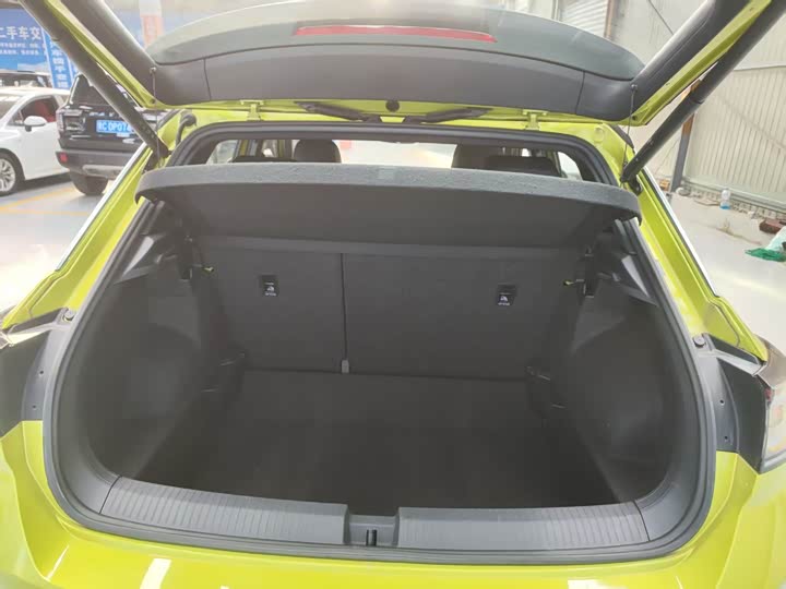 Фото 9 - Volkswagen T-Roc