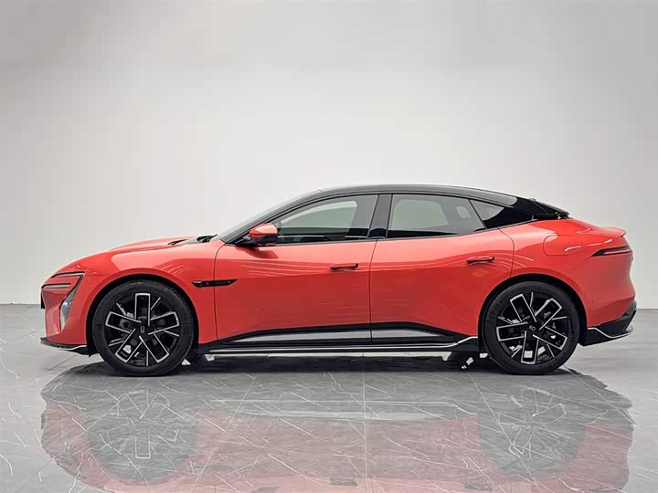 Фото 3 - Avatr 06