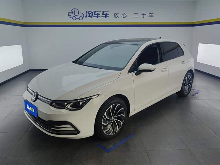 Фото 1 - Volkswagen Golf