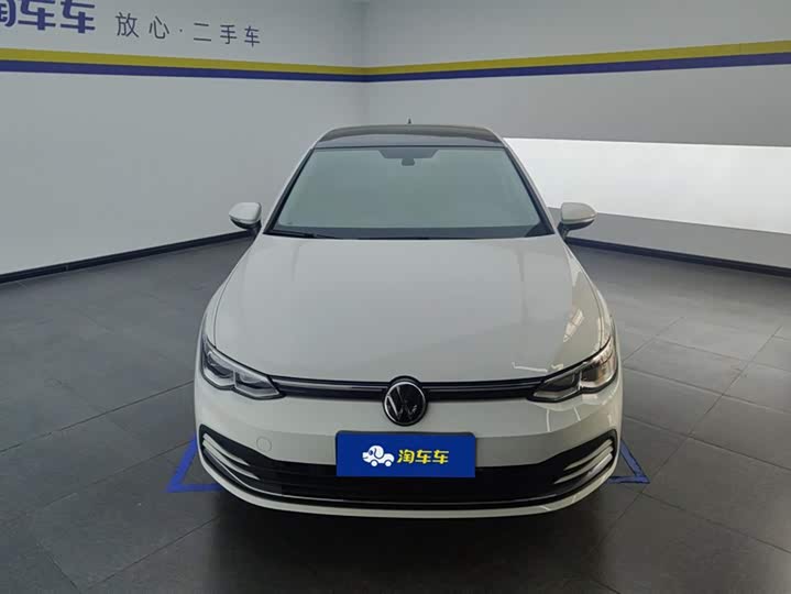 Фото 2 - Volkswagen Golf